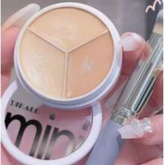 🩷New Créme Concealers/Foundation/Skintint - Picture 6 of 7